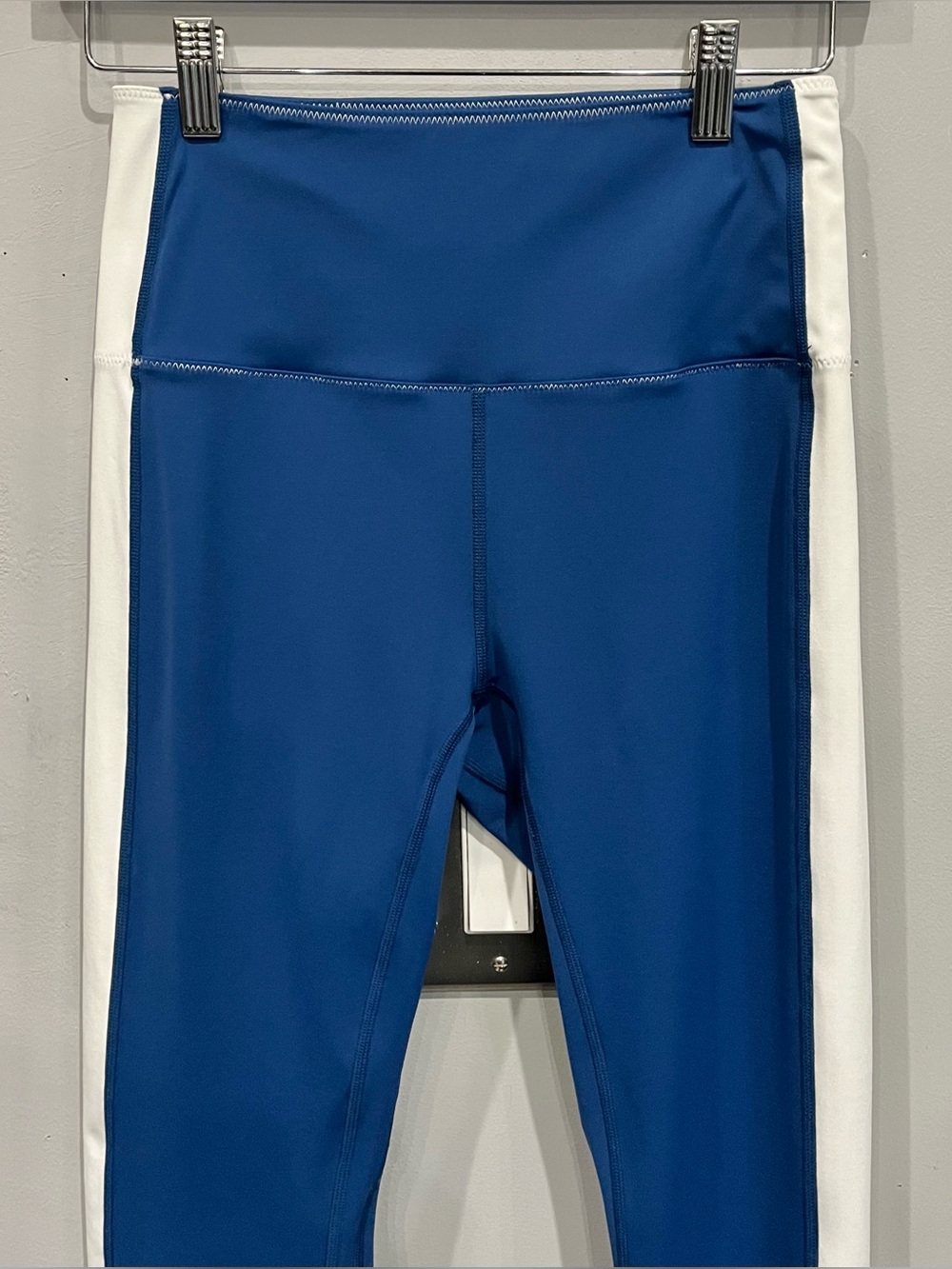 SOLID & STRIPED SPORT SOLEIL HIGH WAISTED LEGGINGS - Picture 3 of 6